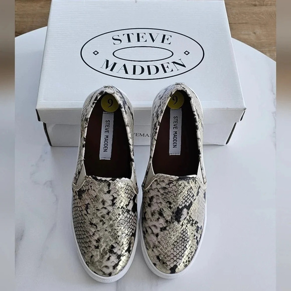 Steve Madden Gold and Cream Sneakers with Slip-On Design - Picture 8 of 9
